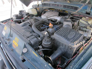 Illustration for article titled For $7,900, This 1995 Range Rover County Is A Mean Green Luxo-Leaning Machine